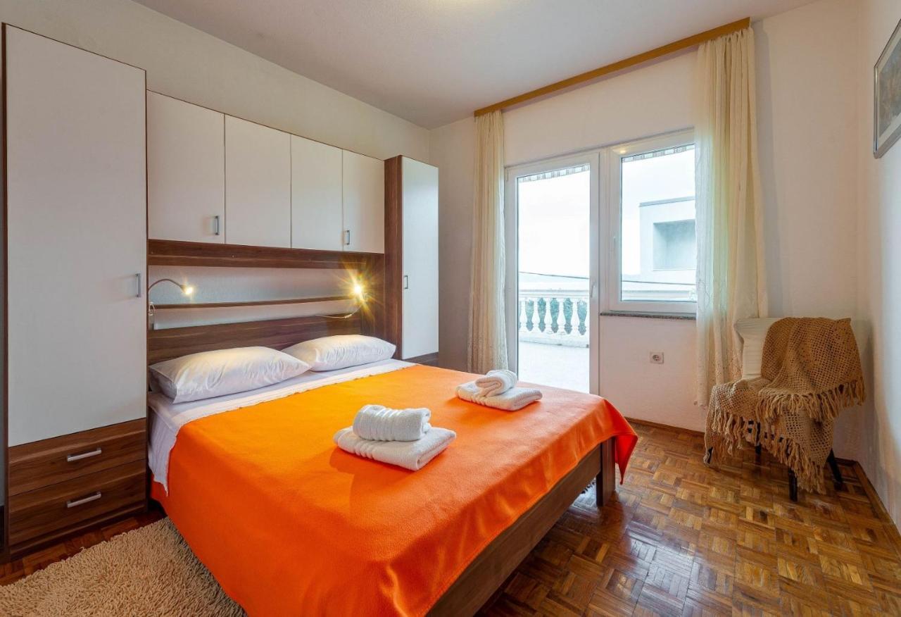 Family Friendly Seaside Apartments Kozino, Zadar - 5749 Petrcane Exterior foto